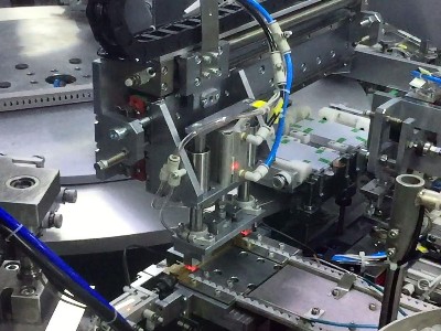 激光焊接-打磨-抛光锂电池金属外壳防爆除尘净化方案