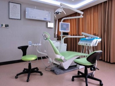 牙齿美白口外飞沫抽吸净化方案