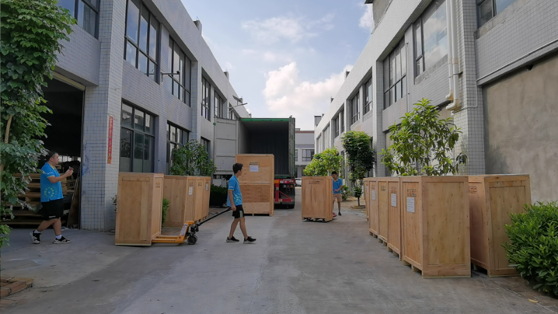 防爆除尘器厂家,执信环保除尘设备货柜出货,